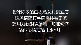 胖虎东南亚约妹无毛肥逼短发妹子，性感黑丝带着项圈口塞，骑脸舔逼口交舔屌，站立侧入高难度倒立抽插猛操