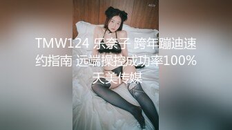   三男一女4P名场面 小姐姐被无情蹂躏 上下前后全方位操逼 两根大屌双洞齐开 干的受不了再换个