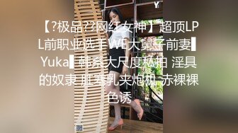 38岁阿姨的现状、老公无法满足，又不给生活费，自给自足、下海自慰、表情神甚是淫荡，看着都骚死拉！