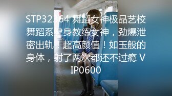 新! 工业园区（厕拍）客满 清纯小妹耐心等待 没想到是一个大黑B