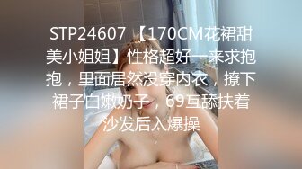 挺嫩妹子非常骚大尺度暴力自慰炮友啪啪  全裸超近距离特写假屌抽插  无毛肥穴进进出出 揉捏奶子骑乘猛操搞得很湿