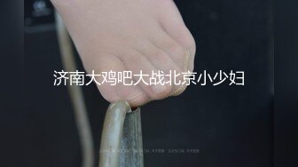   懷孕6、7個月熟婦,挺著大肚子果聊,奶頭乳暈都變大變黑了,為寶寶的出生做好了準備