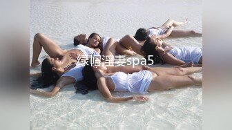 女大自慰抠粉色骚穴，白浆狂流