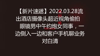 有钱人的快乐就是这么枯燥无味 ktv点三个妹子 一个唱歌 两个舔脚