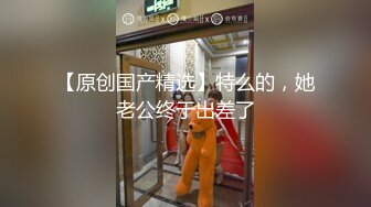 把尤物级撩人御姐约到酒店 这极品风情 贴身黑衣牛仔裤丰腴软软肉体 看了就鸡巴硬啊