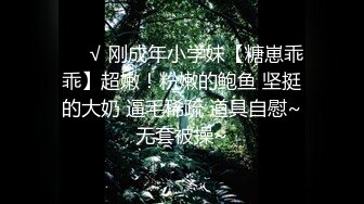 华裔留学生与洋男友激情口交，口活一流，疯狂吮吸大屌