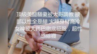 某某门事件】第56弹 一对中年情侣在小树林艹逼，没想到被监控拍到，简直就是在看现场直播！